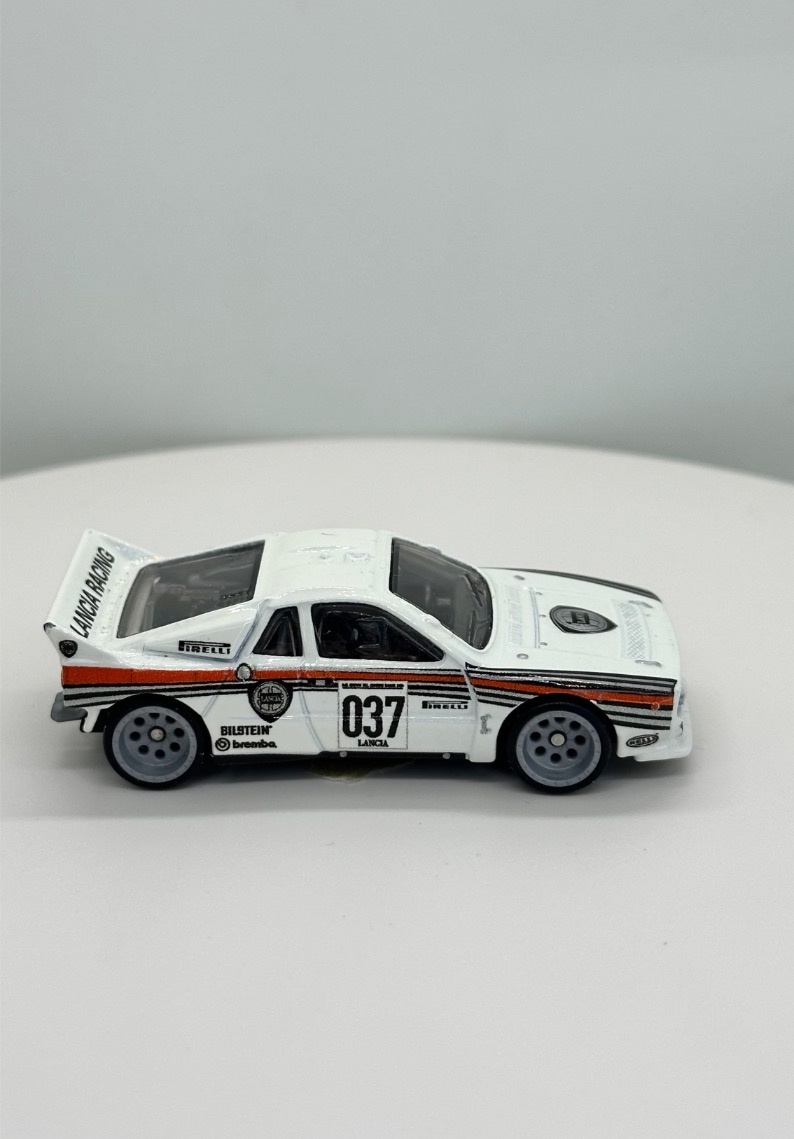 Lancia Rally 037 - GJP93