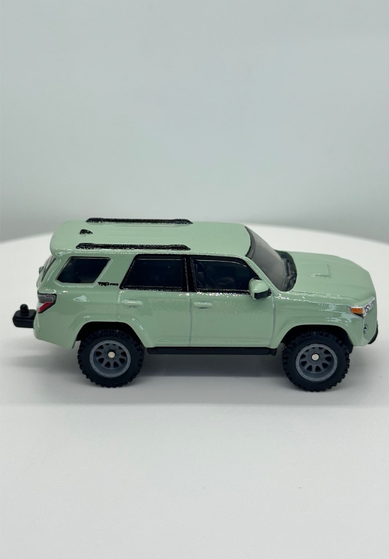 18 Toyota 4Runner VERDE REMOLQUE - HRV37