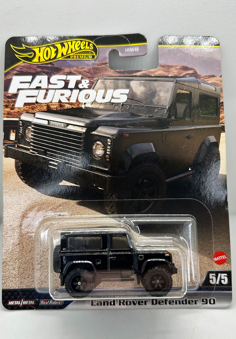 Hot Wheels Premium - Land Rover Defender 90 - HYP74