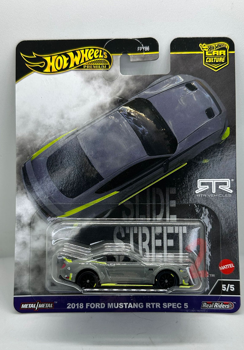 Hot Wheels Premium - 2018 Ford  Mustang RTR SPEC 5	HKC85