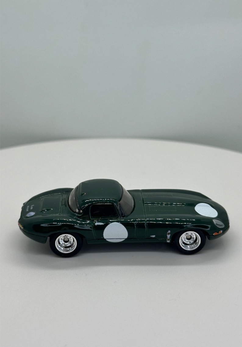Jaguar Lightweight E-Type Verde - FYT13