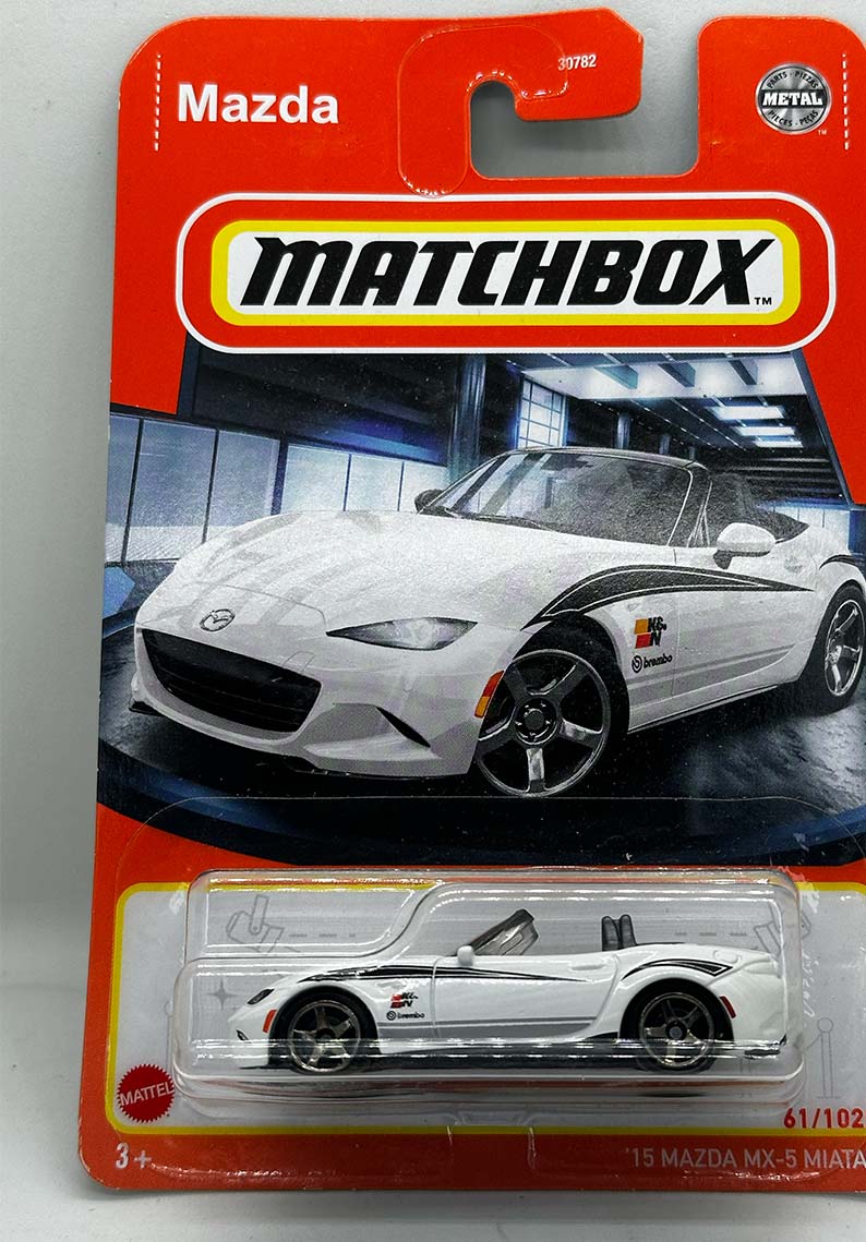 Hot wheels - 15 Mazda MX-5 Miata HFP59